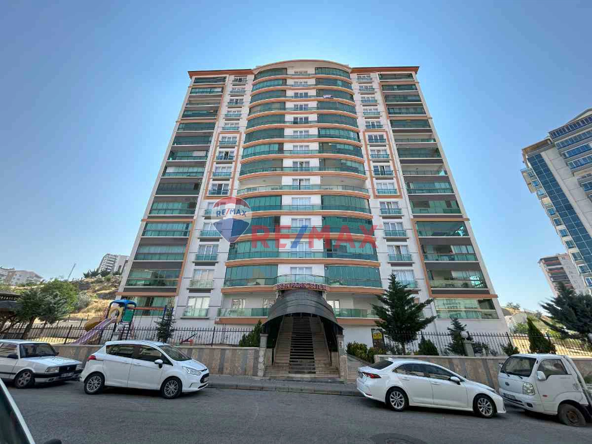 MAMAK HÜREL MAHALLESİ'NDE SATILIK 3+1 GENİŞ DAİRE