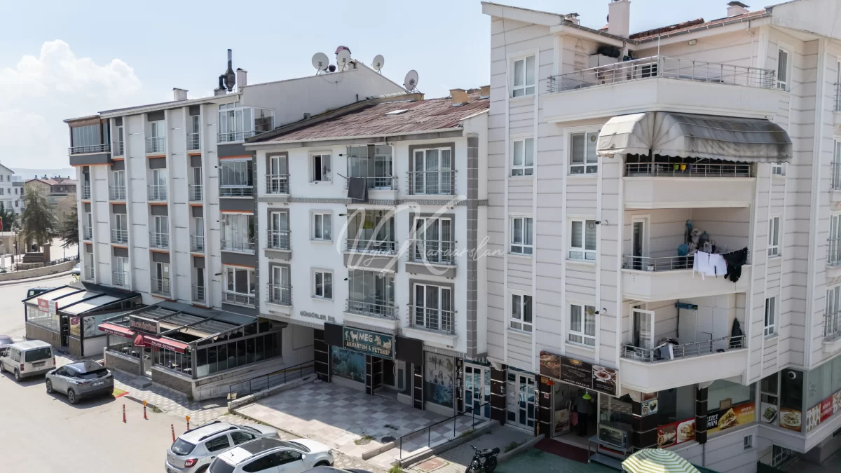 ERYAMAN MAHALLESİ’NDE SATILIK 3+1 DAİRE YAPILI