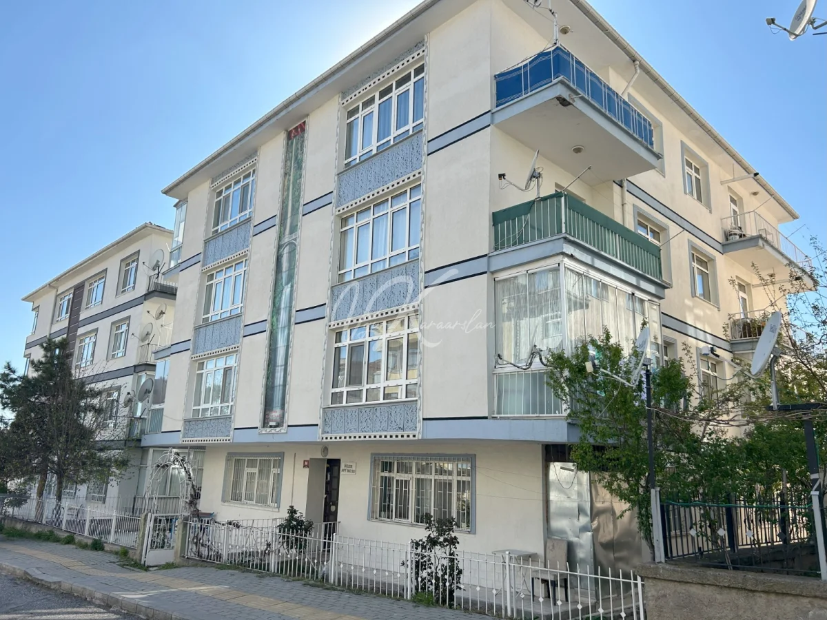 ŞAFAKTEPE'DE SATILIK 3+1 DAİRE
