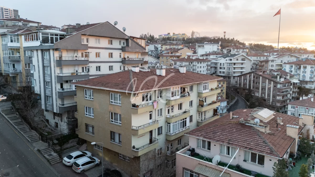 ERTUĞRULGAZİ MH. CEBECİ DORUĞU SOKAK'TA SATILIK 3+1 DAİRE