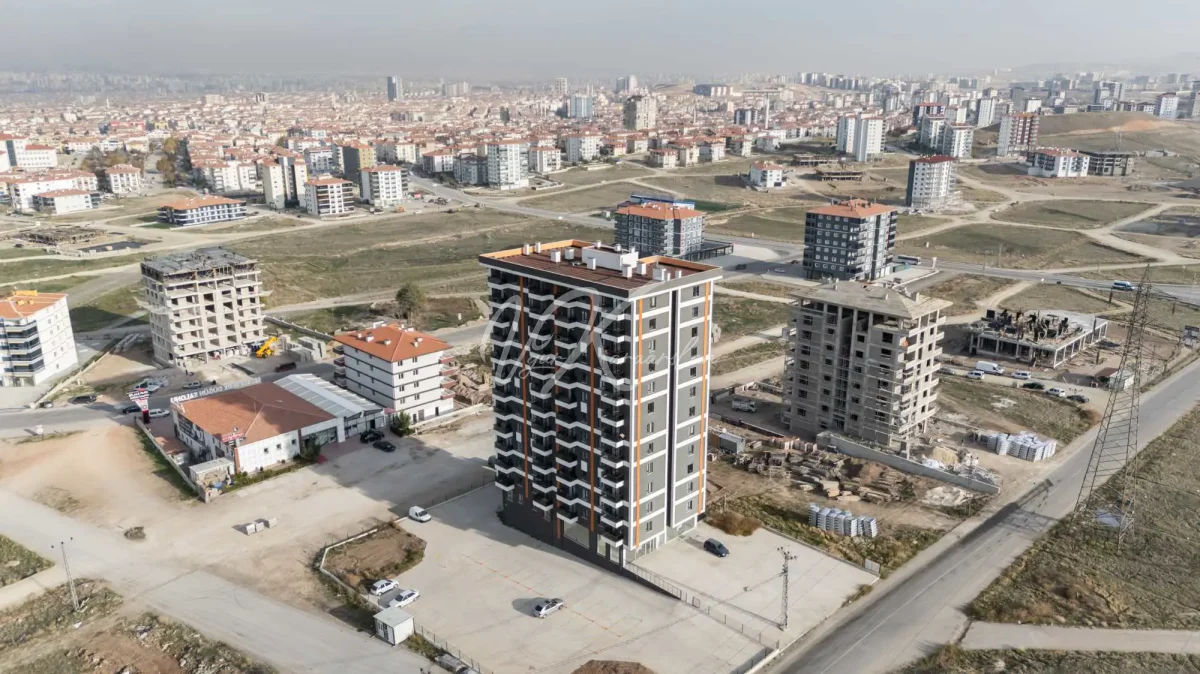 YENİ CİMŞİT MAH. BULVAR Z'DE SATILIK 1+1 DAİRE